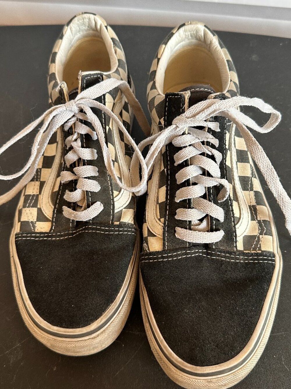 Vans Black & White Checkerboard Sneakers Size 7.5/9 – Classic Casual Shoes